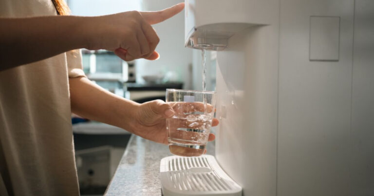 Conserto de Purificador de Água em Araraquara | Assistência Perto de Mim agua sem controle de temperatura